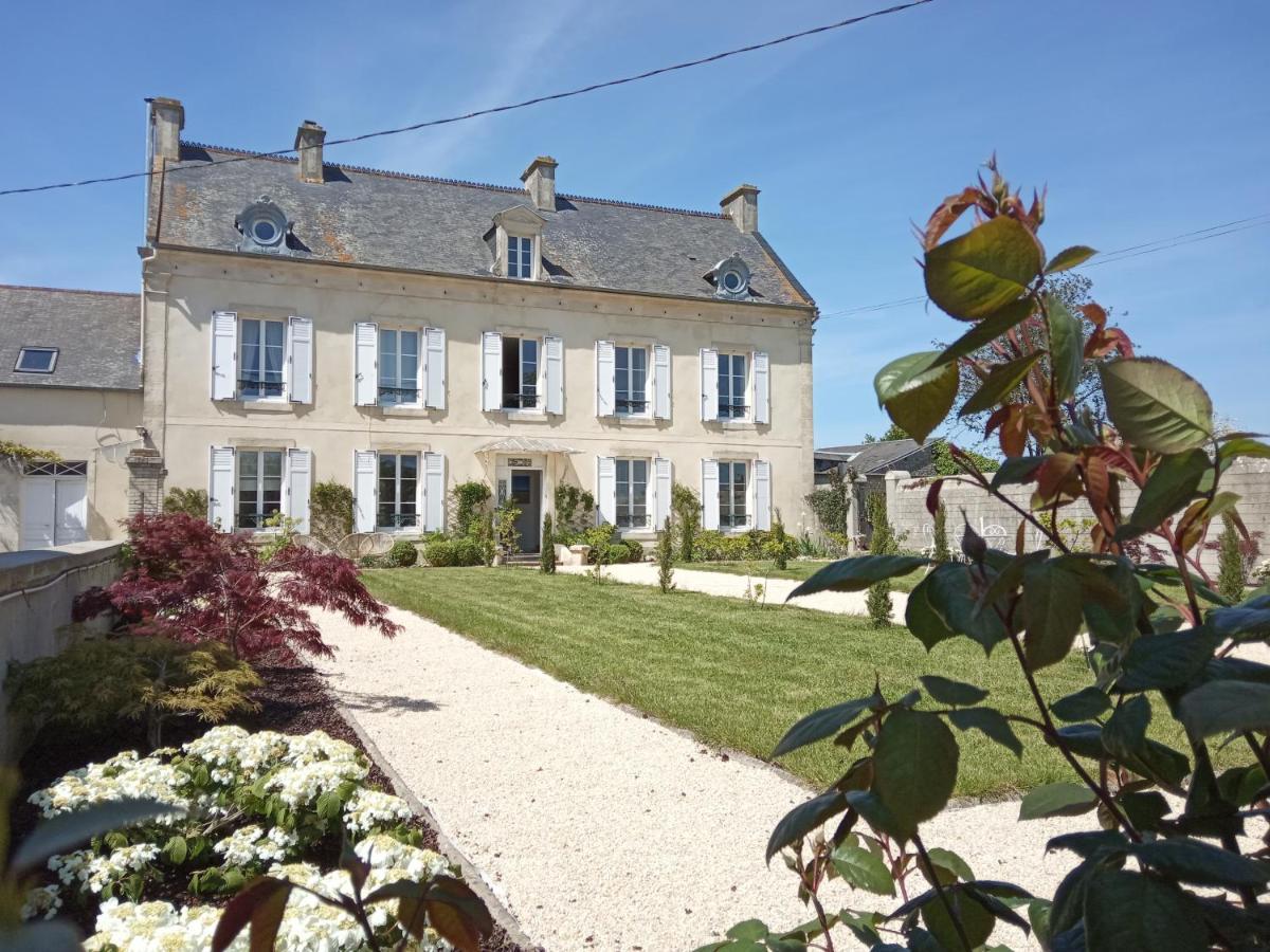 Bed and Breakfast Les Mariesis Osmanville Экстерьер фото