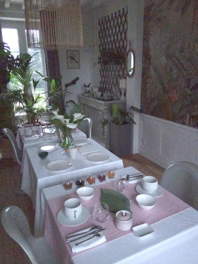 Bed and Breakfast Les Mariesis Osmanville Экстерьер фото